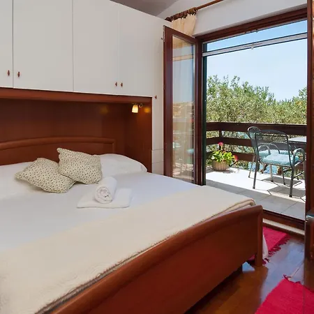 House Lucmar Podglavica