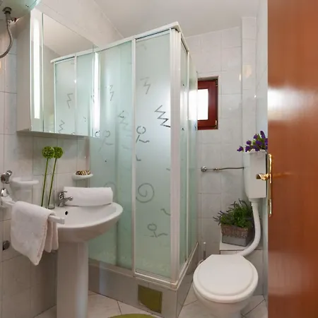 House Lucmar *