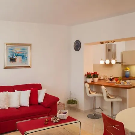 House Lucmar Podglavica