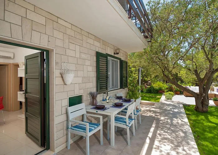 House Lucmar Podglavica